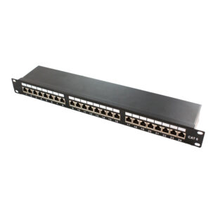 Panneau de brassage rack 19''. 24 ports RJ45. cat.6. Blindé